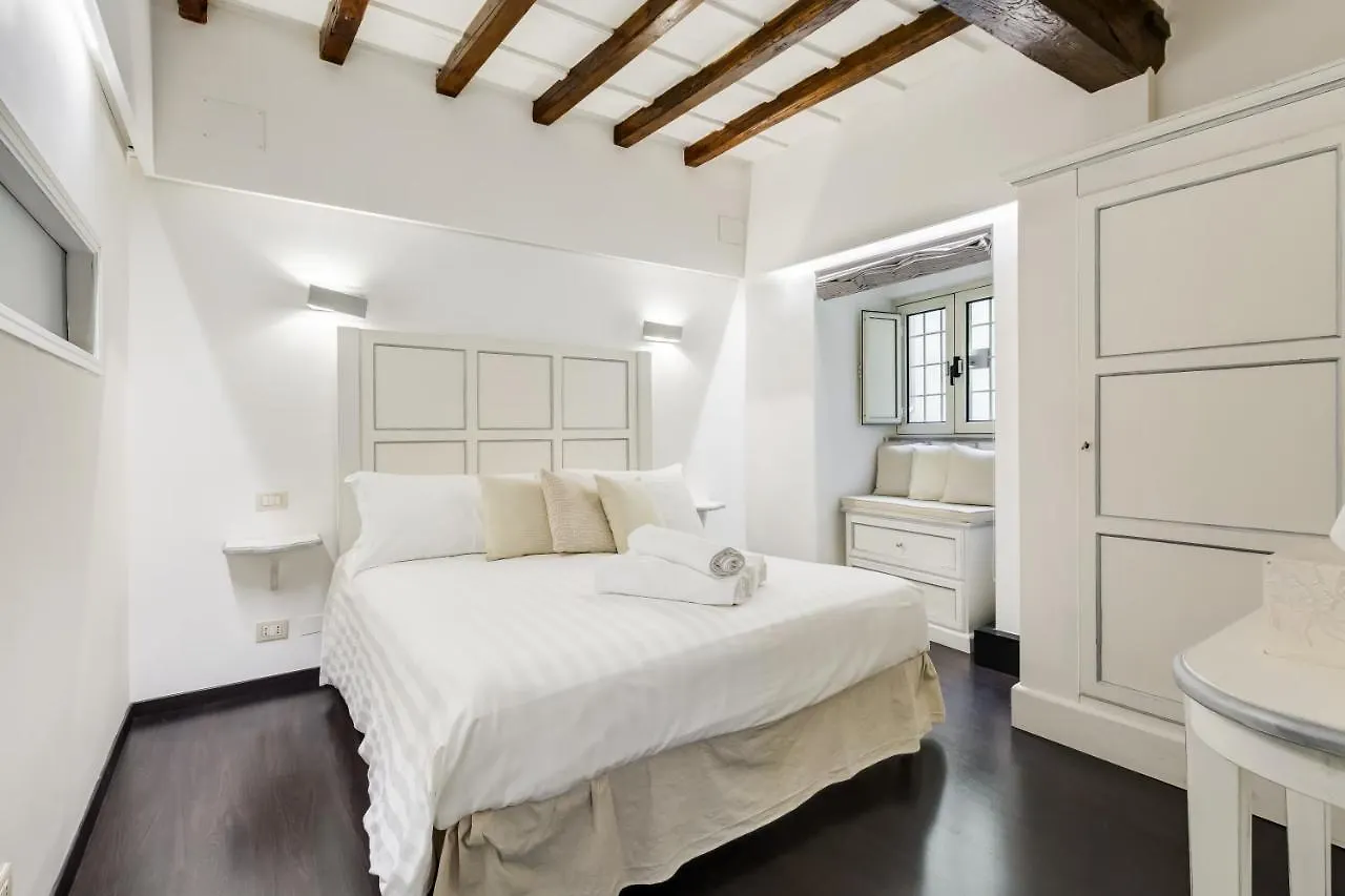 Colonna Suite Luxury - Pantheon Rome 0*,