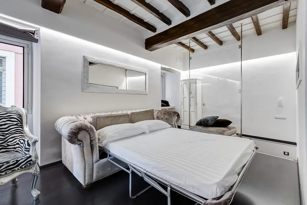 Colonna Suite Luxury - Pantheon Rome 0*,