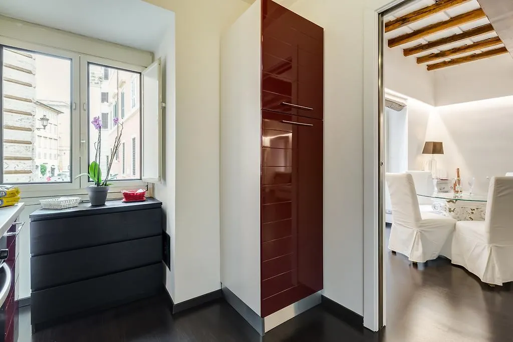 Colonna Suite Luxury - Pantheon Rome 0*,  Italy