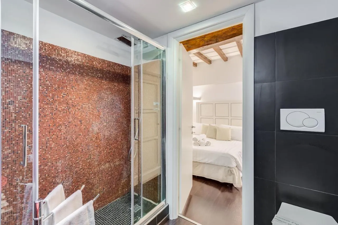 Colonna Suite Luxury - Pantheon Rome Apartment