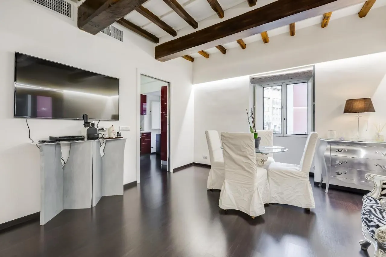 Colonna Suite Luxury - Pantheon Rome 0*,  Italy